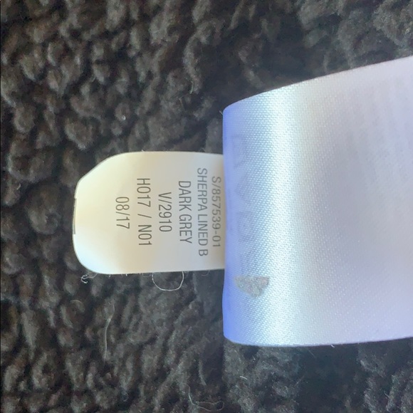 Old Navy Sherpa Lined Jacket - Picture 6 of 8